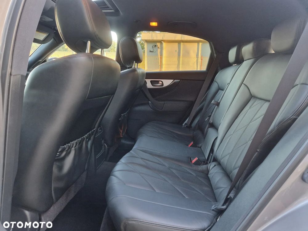 Infiniti FX FX30d AWD S Premium - 28