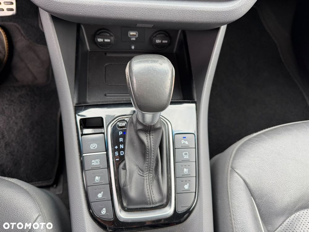 Hyundai IONIQ Hybrid Premium - 9