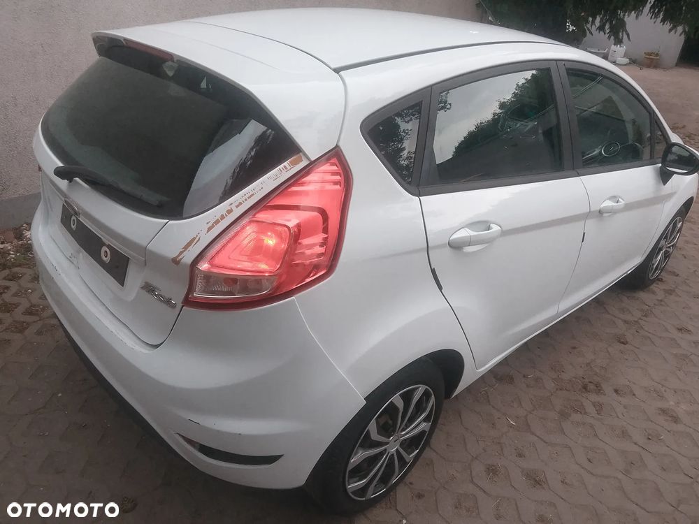 Ford Fiesta - 2