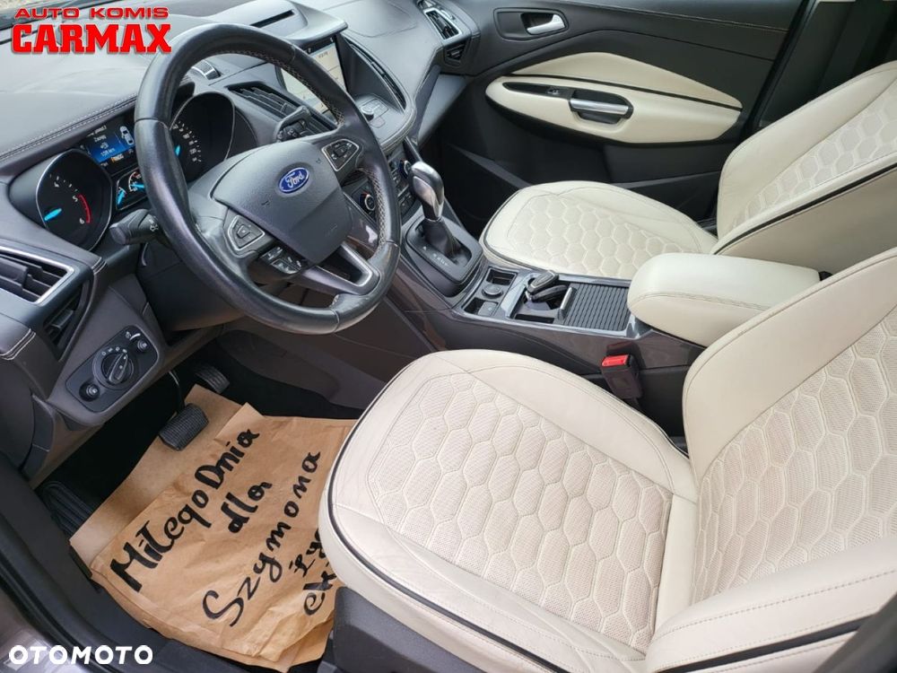 Ford Kuga 2.0 TDCi 4x4 Vignale - 32