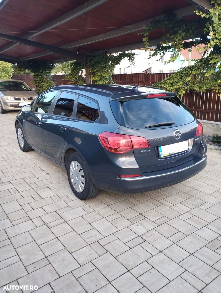 Opel Astra 1.7 CDTI DPF ecoFLEX TourerStart/Stop Edition - 4