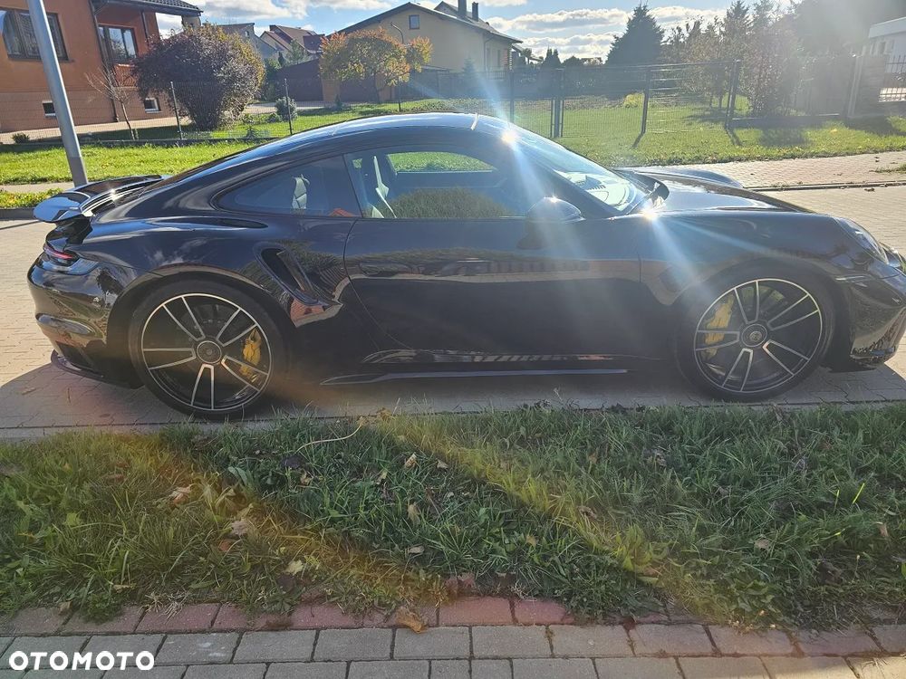 Porsche 911 Turbo S - 9