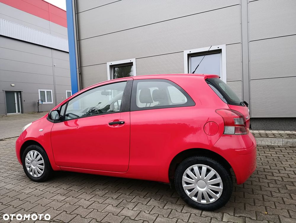 Toyota Yaris 1.0 VVT-i - 6