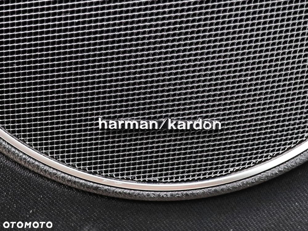 Mercedes-Benz Klasa C 200 Avantgarde Edition - 33