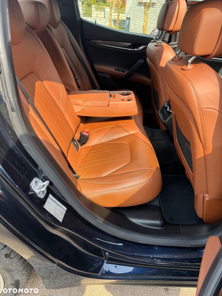 Maserati Ghibli GranSport - 32