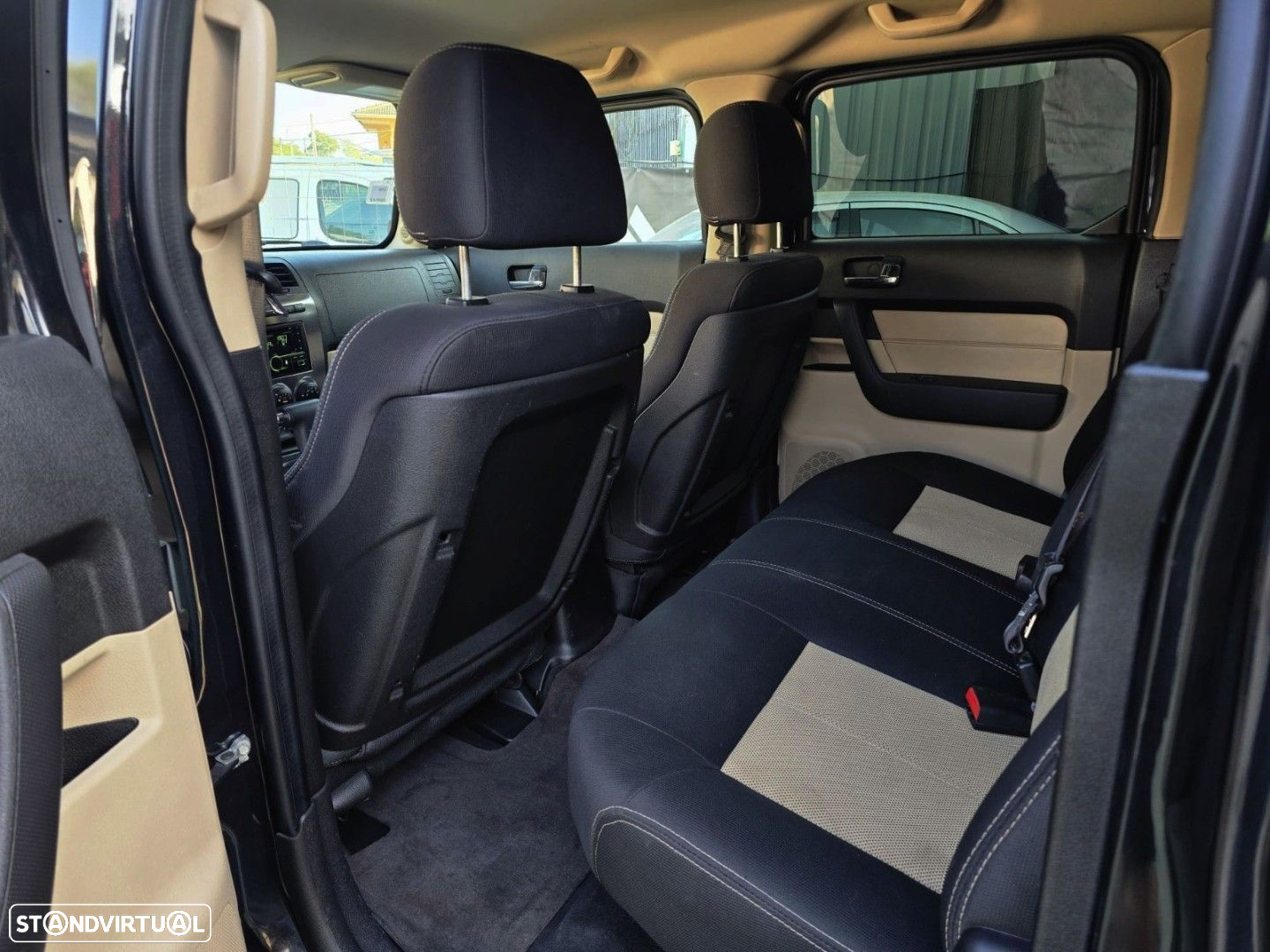 Hummer H3 - 16