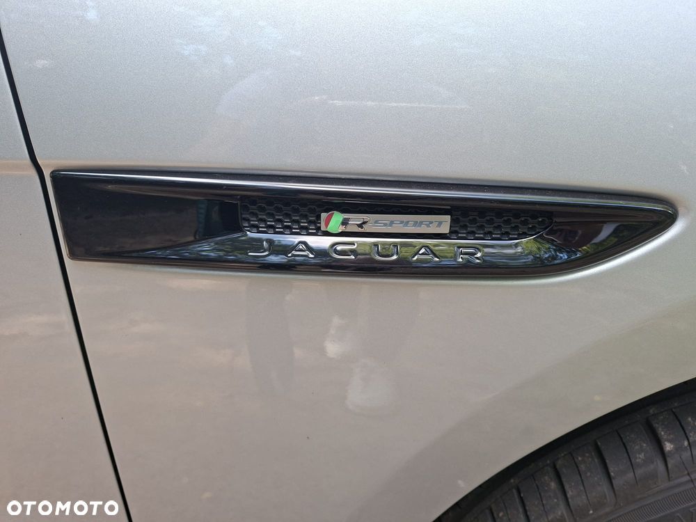 Jaguar F-Pace 2.0 i4D AWD R-Sport - 6