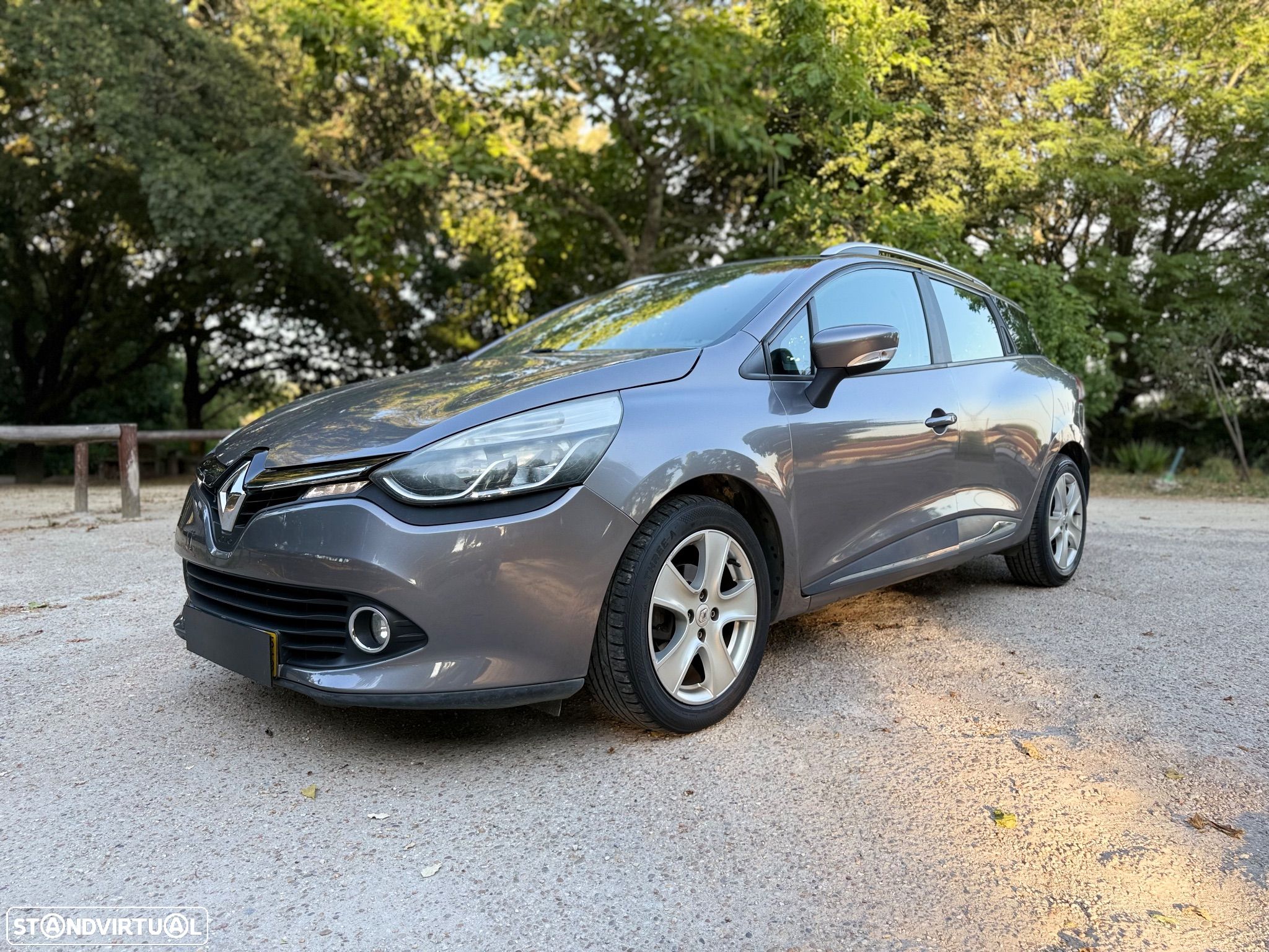 Renault Clio Sport Tourer 1.5 dCi Dynamique S - 1