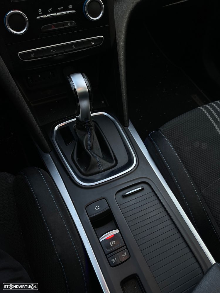 Renault Mégane 1.5 dCi GT Line EDC - 6