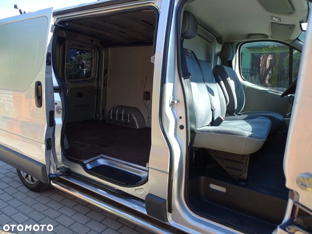 Renault Trafik 2,0 DCI 115 KONI L1 H1 Klima -sprawna, HAK, Automat , Relingi dachowe ,paka 2,40 m. - 11
