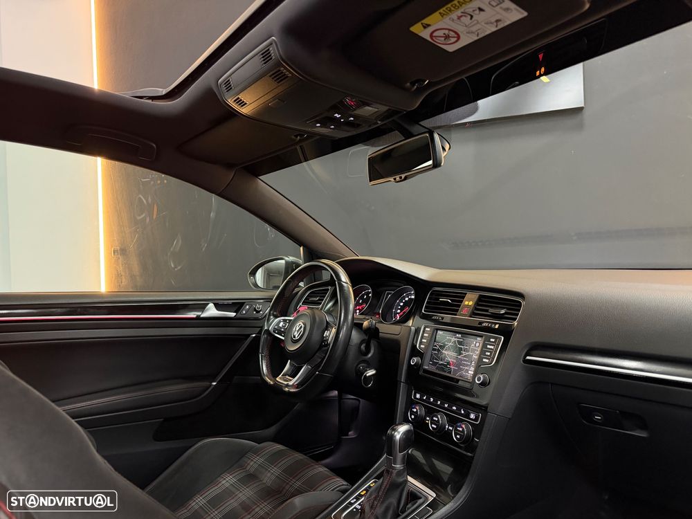 VW Golf 2.0 TSi GTi DSG - 14