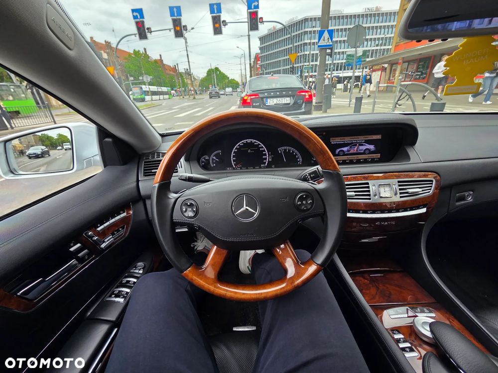 Mercedes-Benz CL 500 4Matic 7G-TRONIC - 10