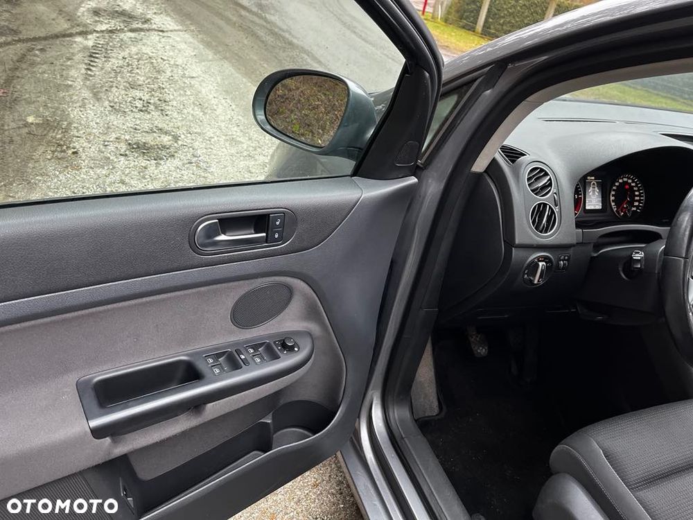 Volkswagen Golf Plus - 13