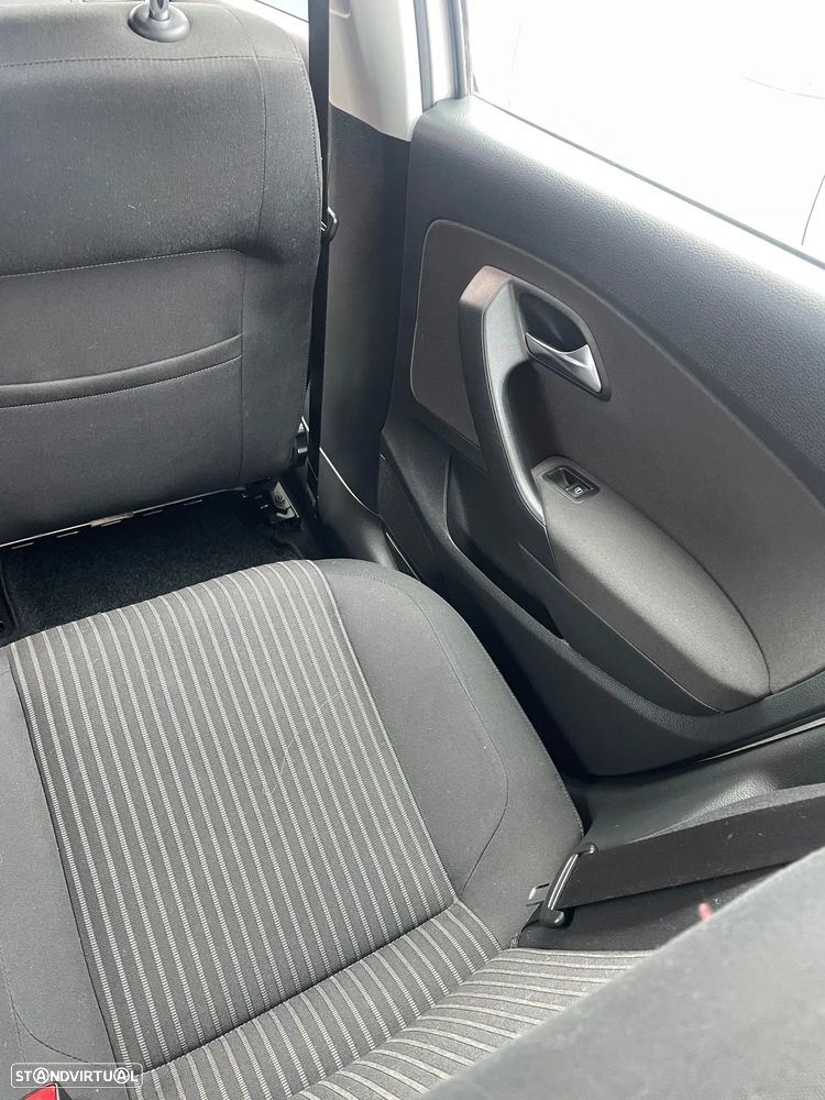 VW Polo 1.6 TDI Highline - 11