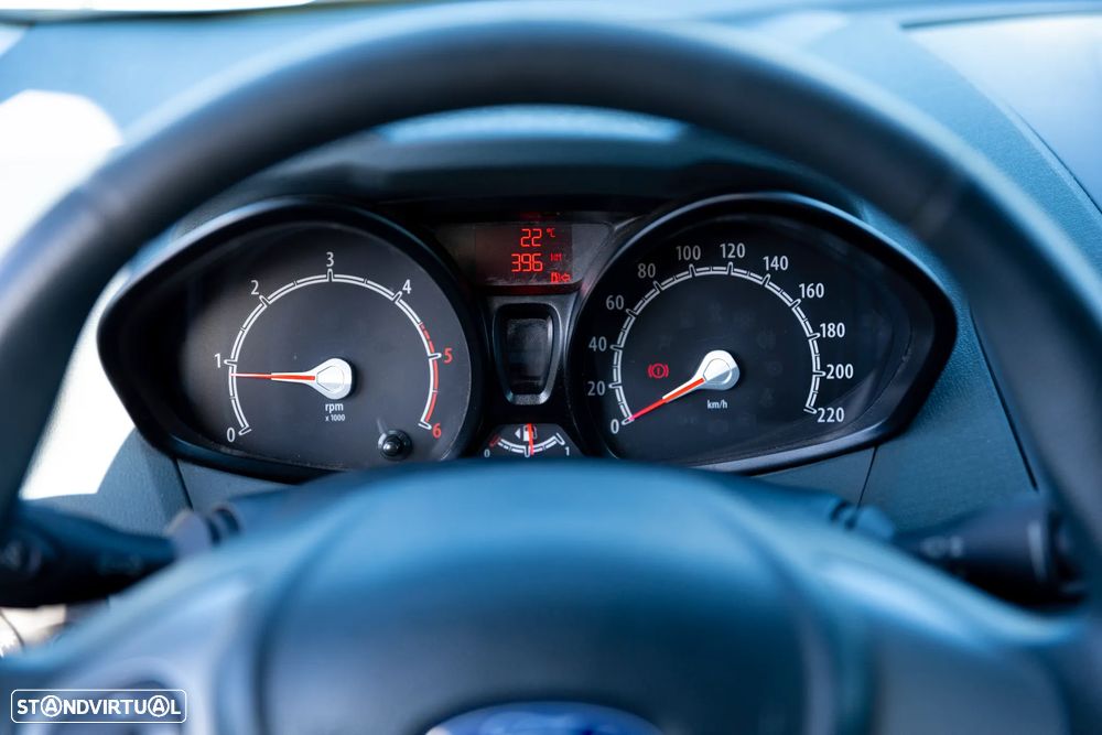 Ford Fiesta 1.4 TDCI Titanium - 12