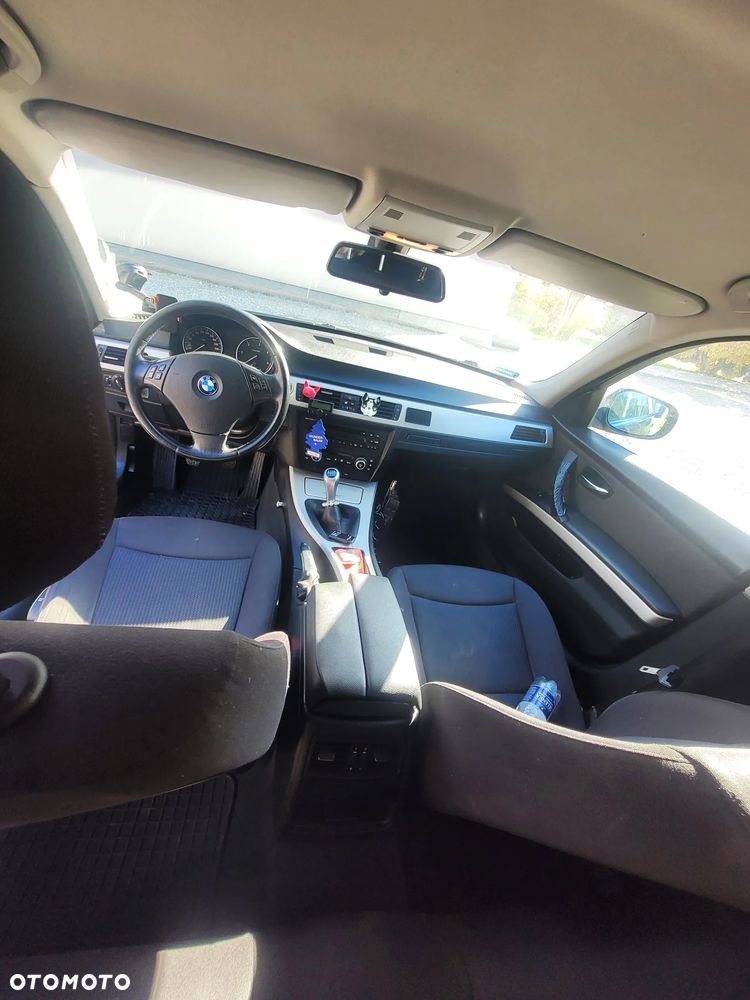 BMW Seria 3 318d - 7