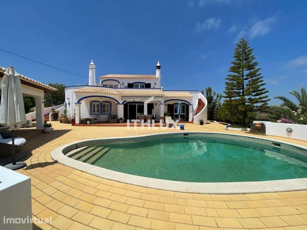 Moradia com Piscina Privada, Campos de Golfe e Vistas Amplas em Concei - Grande imagem: 3/46