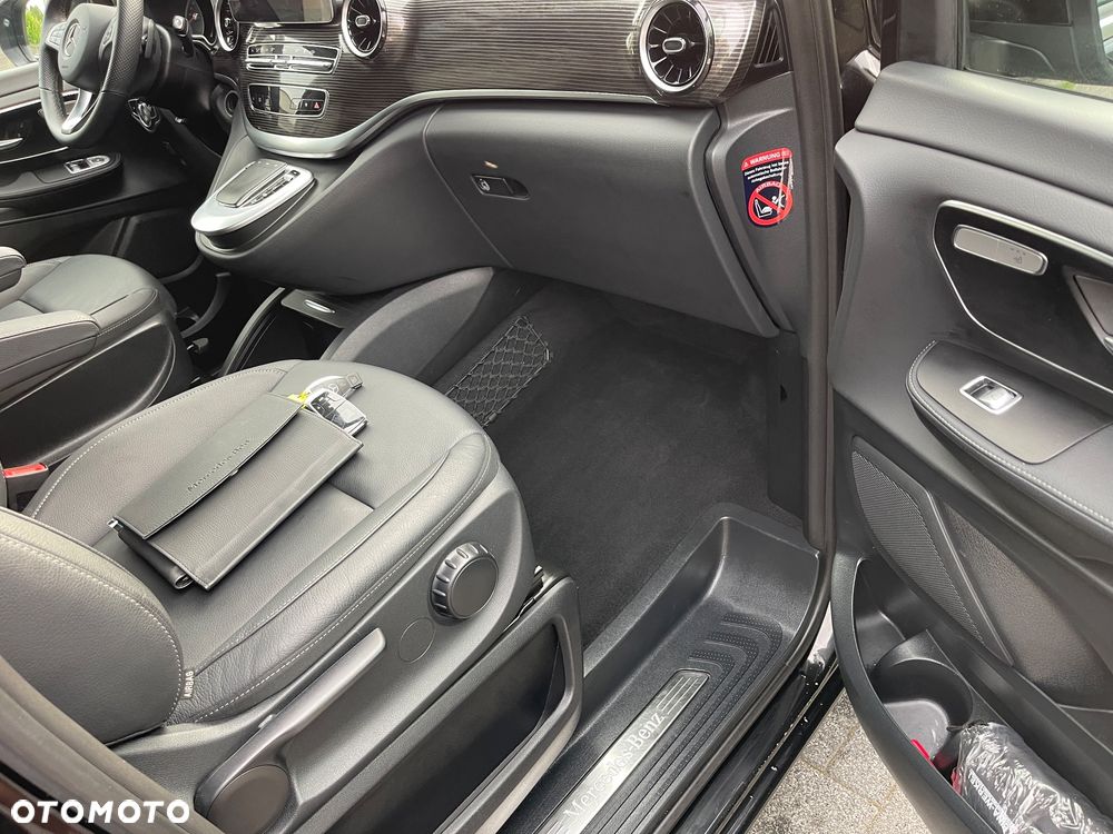 Mercedes-Benz Klasa V 300 d extralang 4Matic 9G-TRONIC Avantgarde Edition - 13