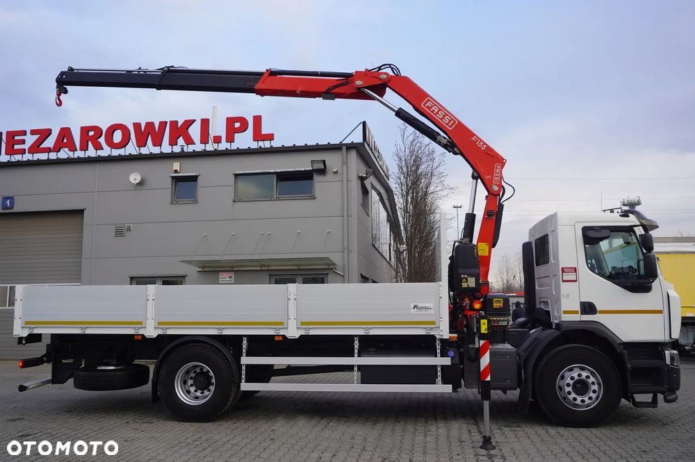 Renault C320 P4x2 E6 / HDS Fassi 5,6 t / Zasięg 8 m / Platforma 15 EPAL - 15