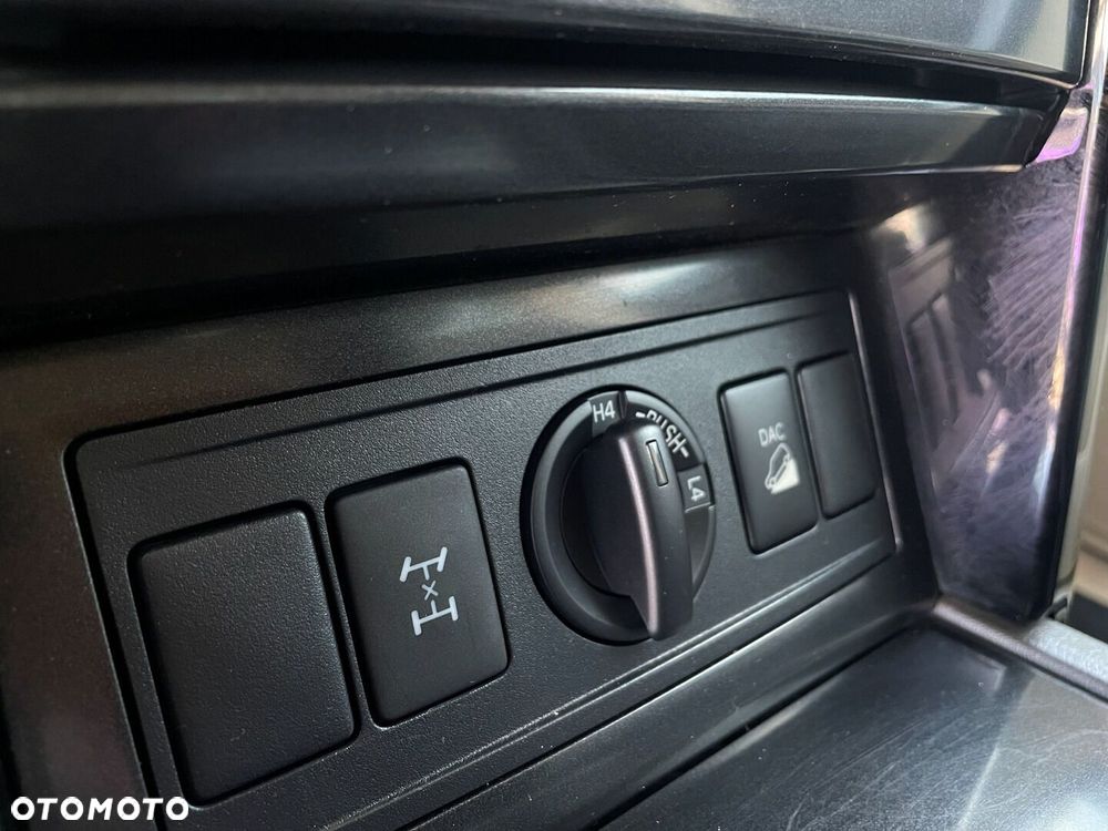 Toyota Land Cruiser - 17