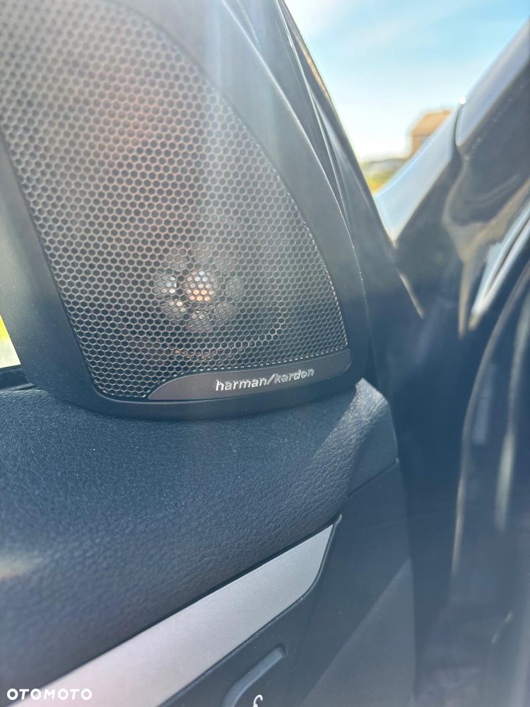 BMW X1 xDrive18d - 13