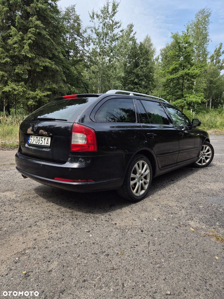 Skoda Octavia 2.0 TDI DPF RS - 11