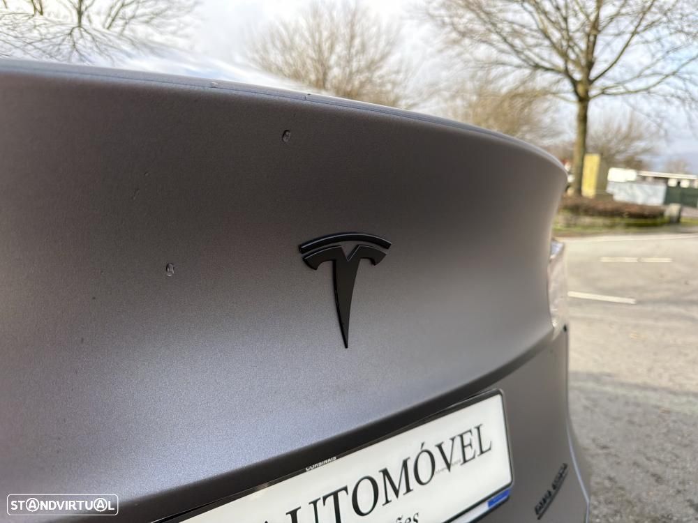 Tesla Model Y Long Range Dual Motor AWD - 15