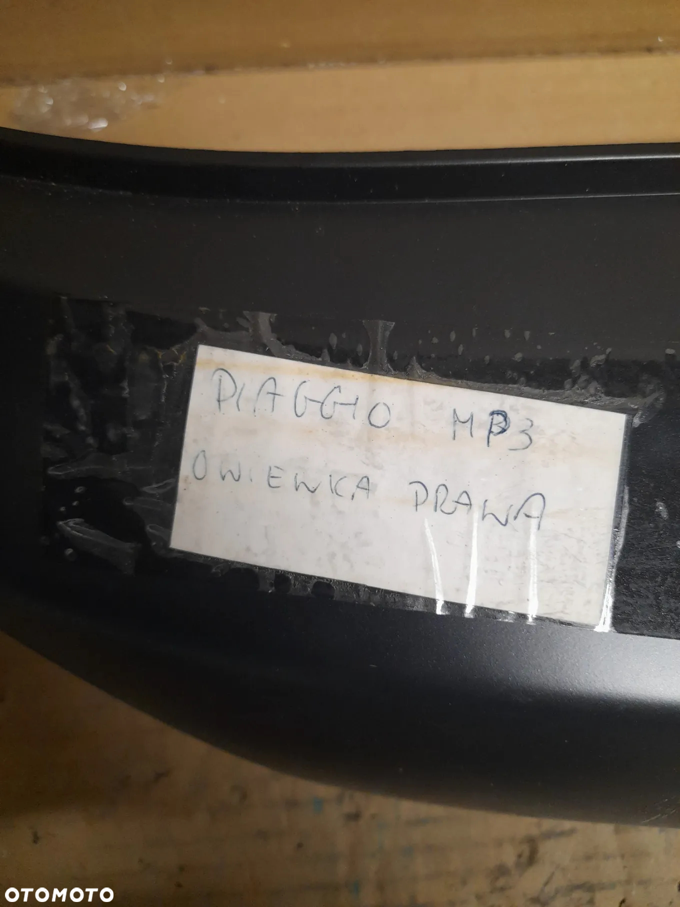 Piaggio MP3 500 2014-2018 Owiewka tylna lewa 62444602 2013 - 2