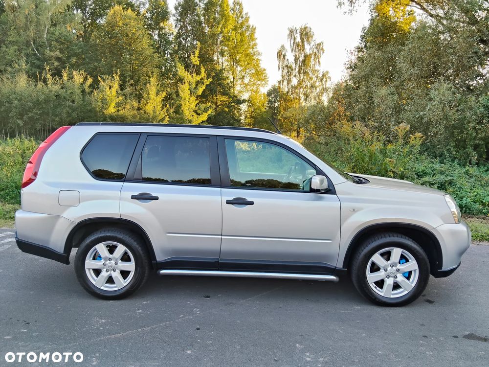 Nissan X-Trail 2.0 dCi 4x4 DPF SE - 6