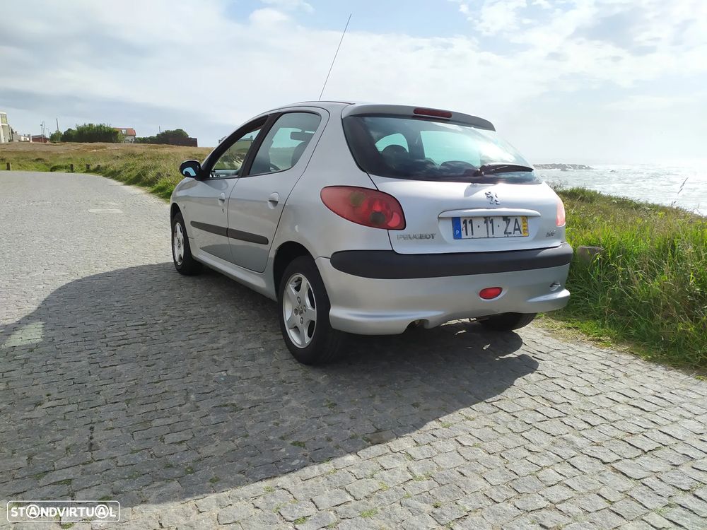 Peugeot 206 1.1 XR - 4