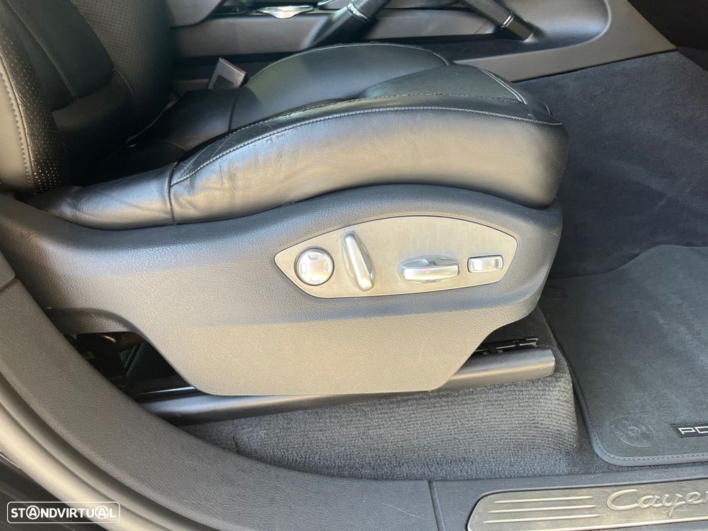 Porsche Cayenne Standard - 58