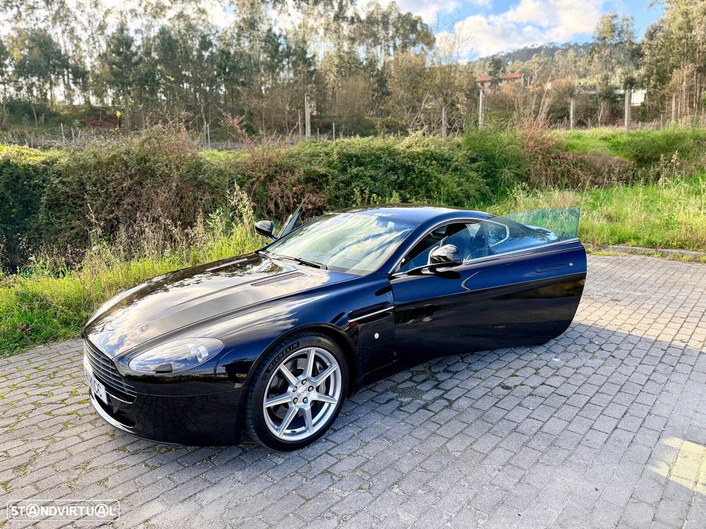 Aston Martin Vantage Coupe V8 Sportshift - 2