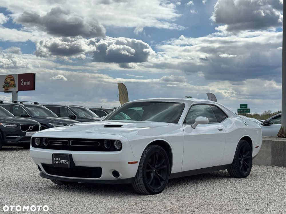 Dodge Challenger - 9