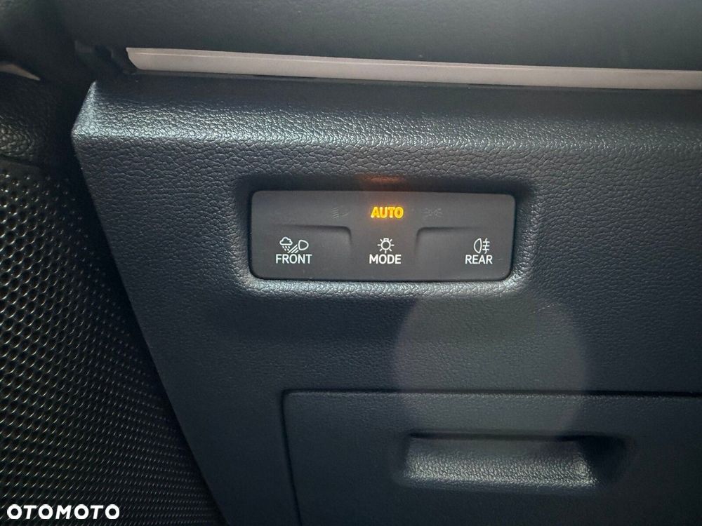 Volkswagen Tiguan - 27