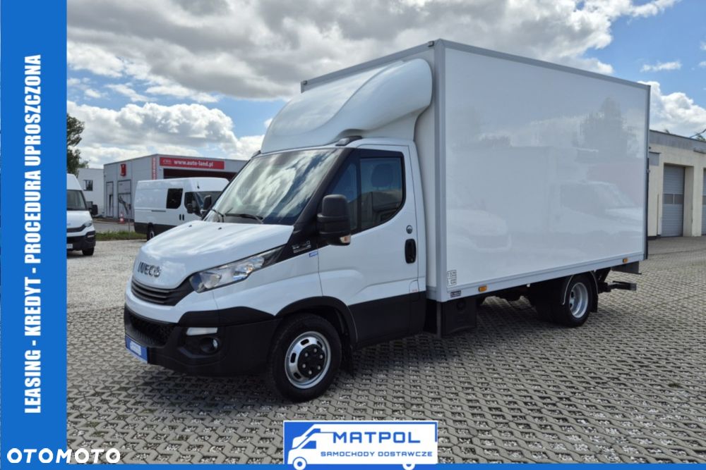 Iveco Daily 35C16 Hi-Matic, kontener 8PAL, winda 750KG, 133 600KM, klimatyzacja, webasto, drzwi boczne