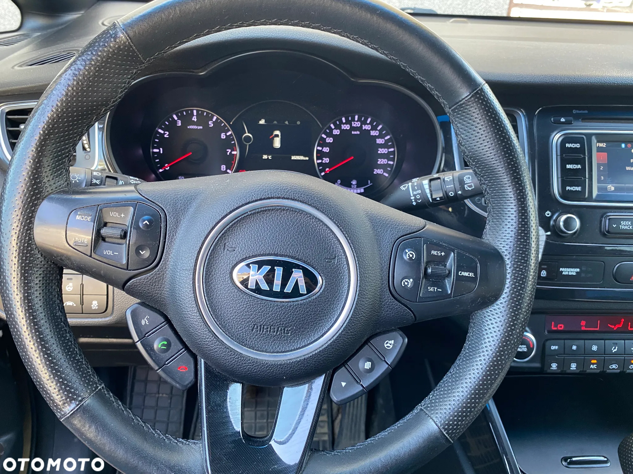 Kia Carens 1.6 GDI L - 5