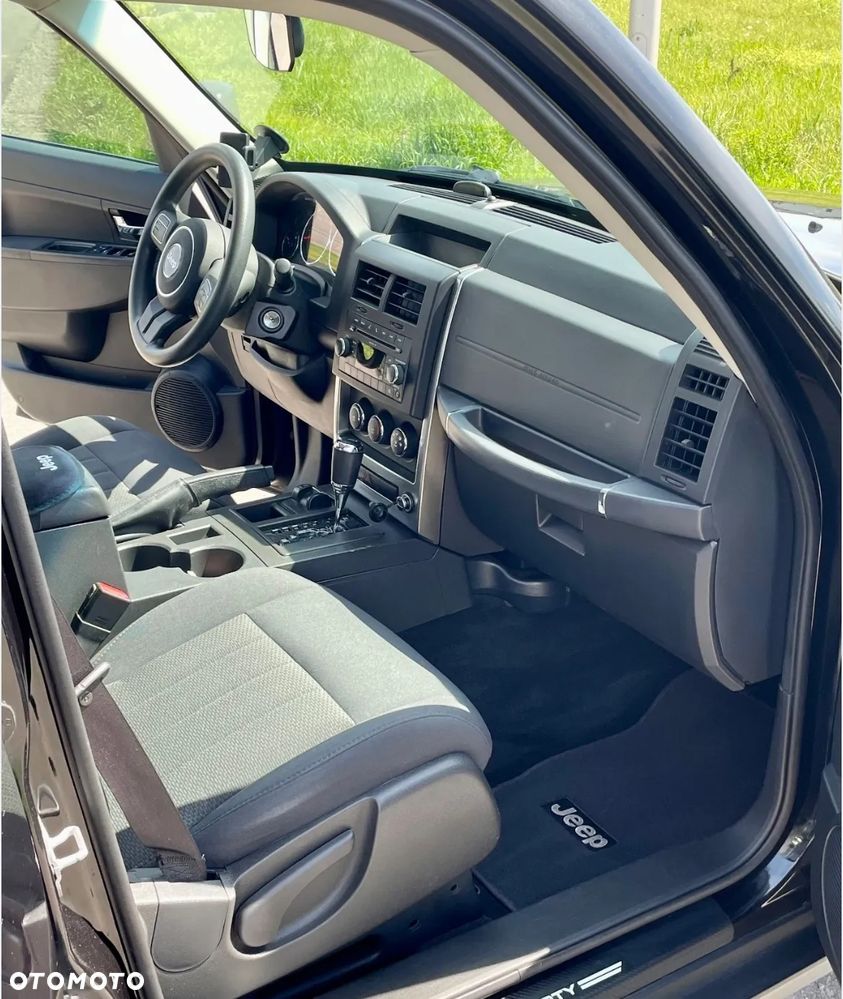 Jeep Liberty 3.7 4x4 - 3