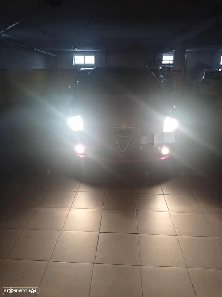 Alfa Romeo Giulietta 2.0 JTDM 16V - 3