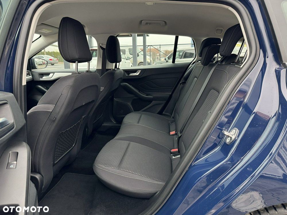 Ford Focus - 22
