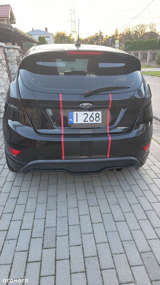 Ford Fiesta - 10