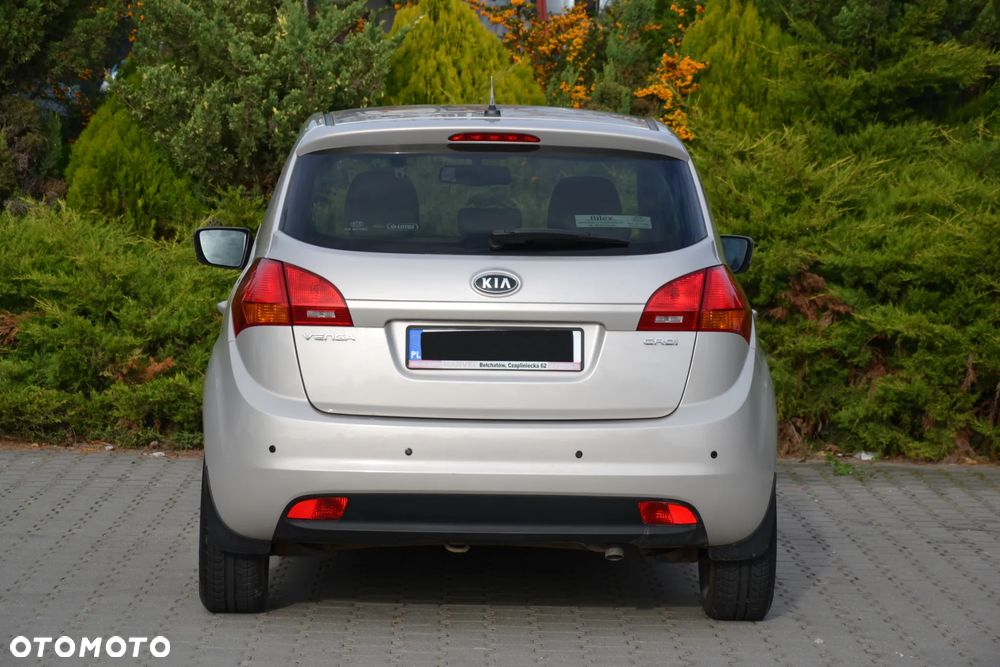 Kia Venga - 22