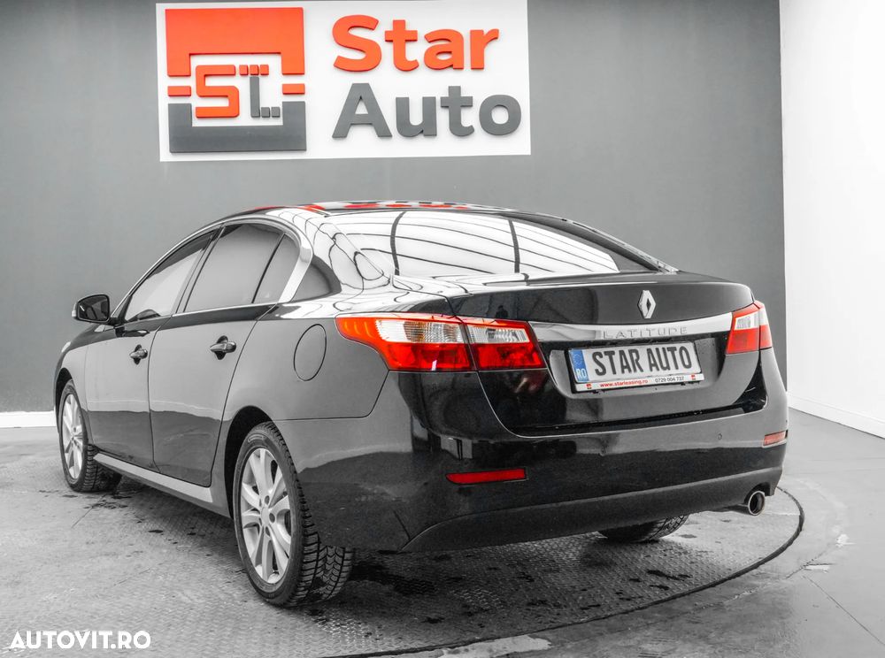 Renault Latitude 2.0 dCi Luxury CVA - 4