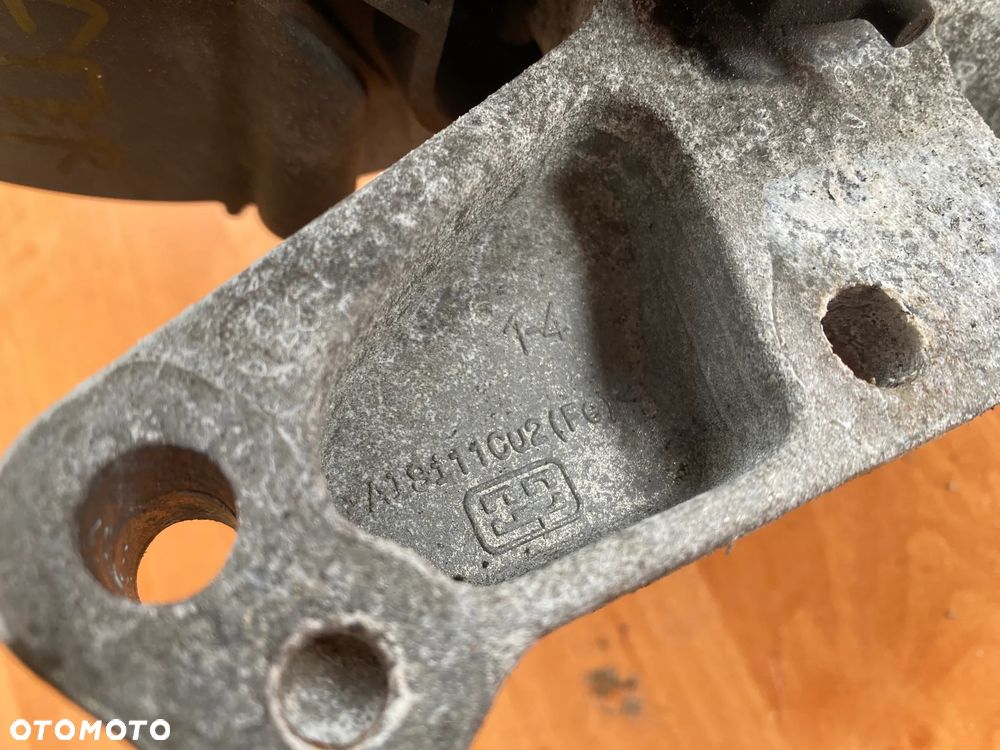 MOCOWANIE ŁAPA PODUSZKA SILNIKA PEUGEOT RIFTER - 4