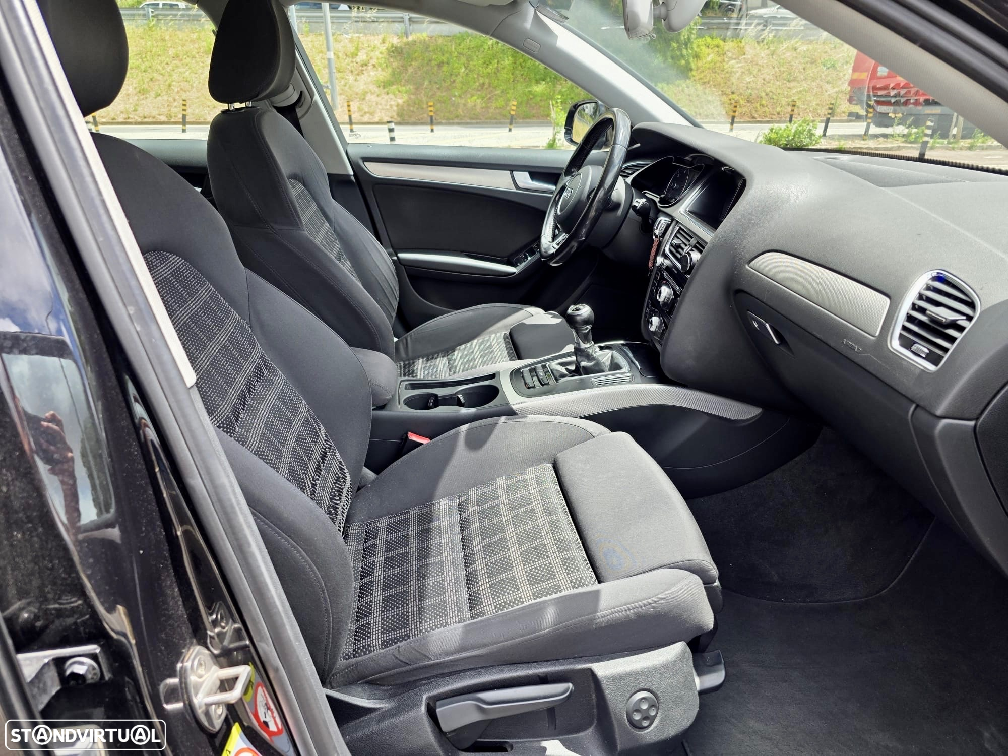Audi A4 Avant 2.0 TDI Business Line Sport - 10