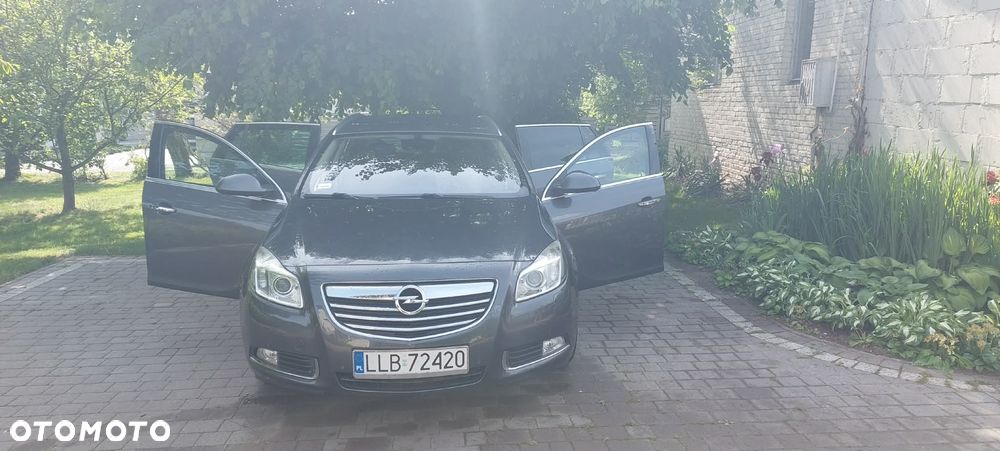 Opel Insignia - 1