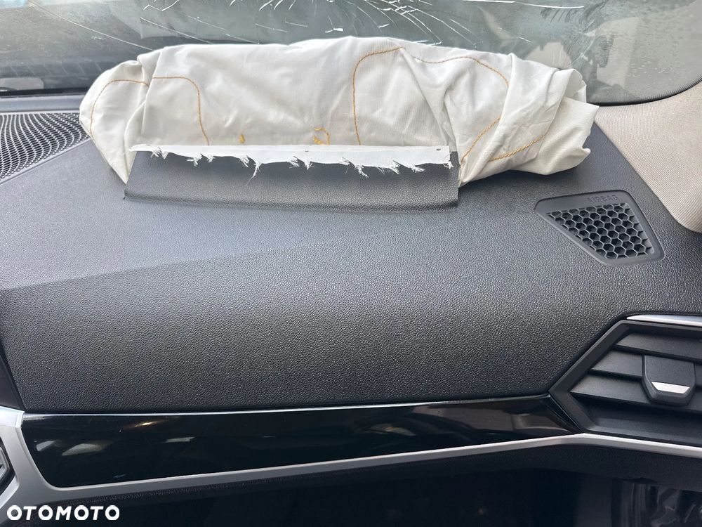 BMW Seria 3 320d Sport Line - 19