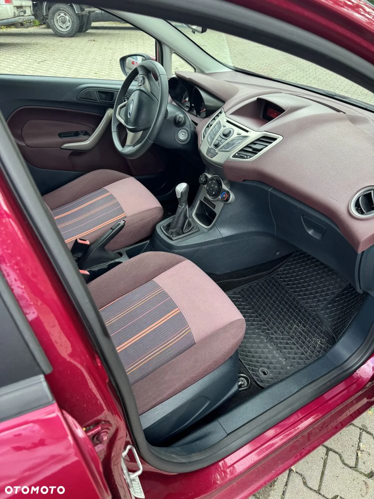 Ford Fiesta 1.25 Ambiente - 19