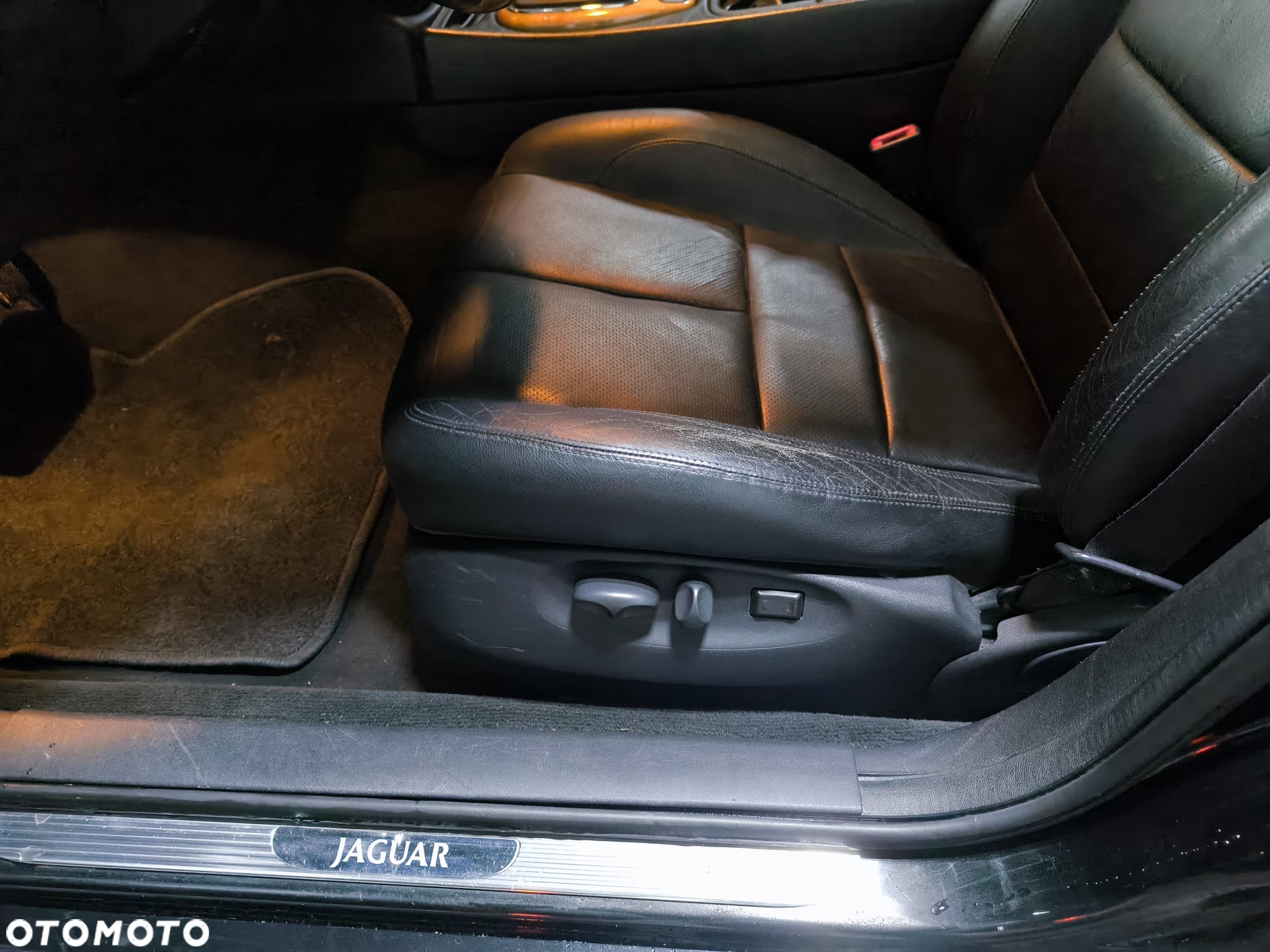 Jaguar S-Type - 11
