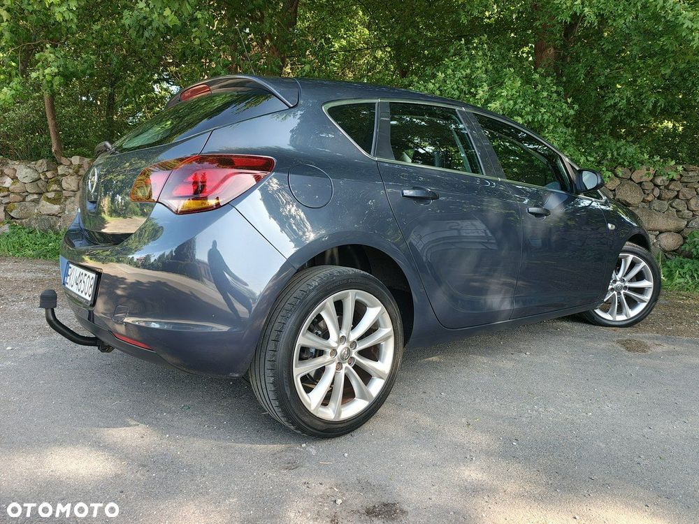 Opel Astra - 16