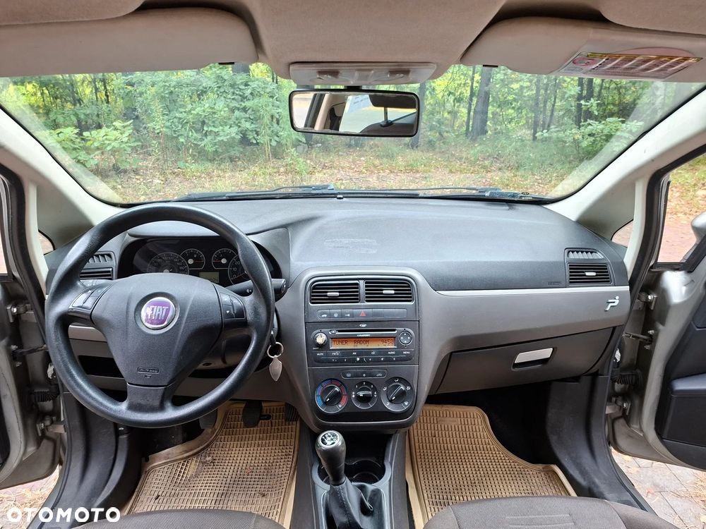 Fiat Grande Punto - 9